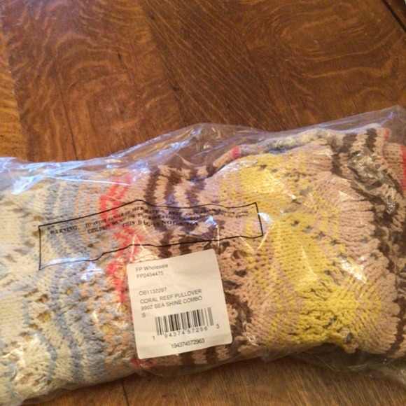 HPπFree People Coral Reef Sweater sz sm. - Picture 5 of 11